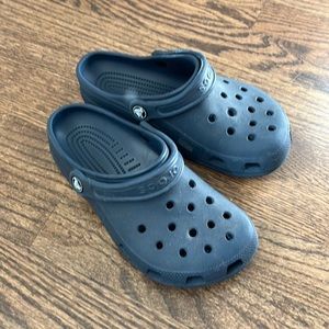 Navy Crocs J3